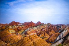 Разноцветные горы Чжанъе Данься