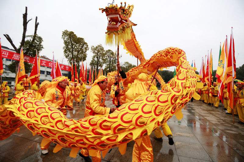 Празднование китайского Нового года-Праздничные представления